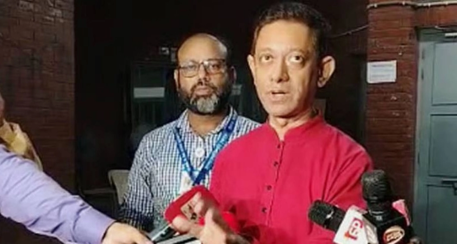 কেন দেরি হচ্ছে ডাকসুর ভোট গণনায়? যে কারণ জানালেন অধ্যাপক শামীম রেজা