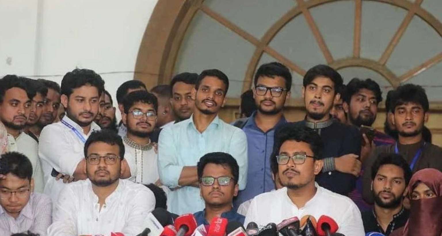 বিজয়ী হওয়ার পর যে বার্তা দিলেন সাদিক-ফরহাদ