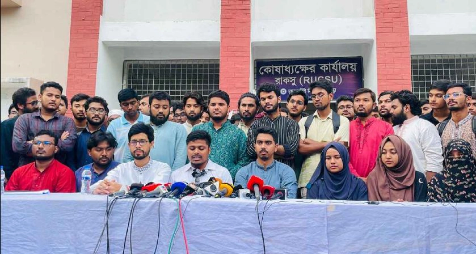 এবার বড় চমক রাকসু নির্বাচনে ছাত্রশিবিরের প্যানেলেও