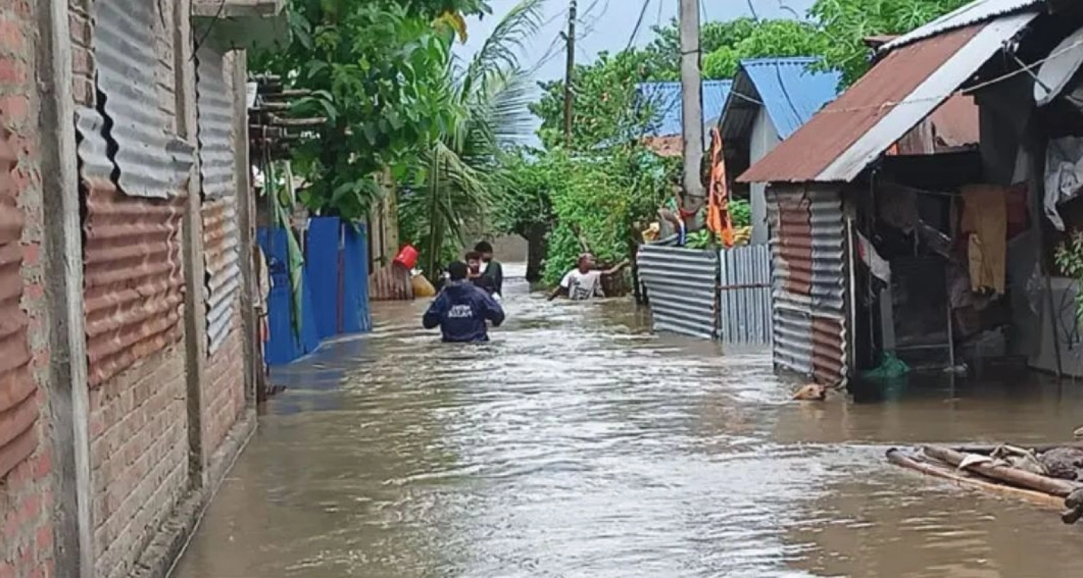 India landslides & floods; more than 63 people killed in Nepal