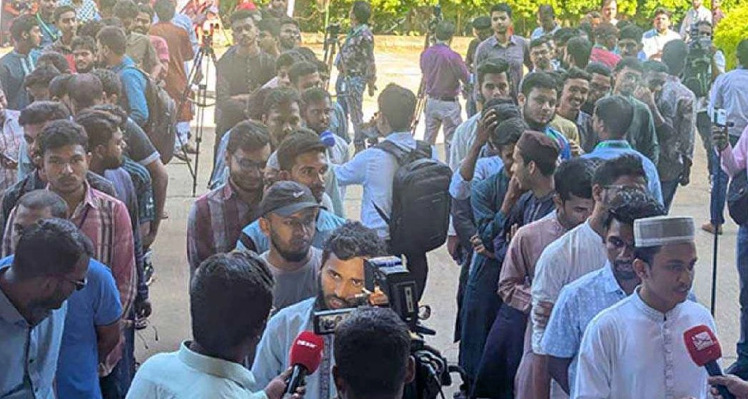 চাকসু ফলাফল ঘোষণায় ভিপি ও এজিএস পদে ছাত্রদল এগিয়ে