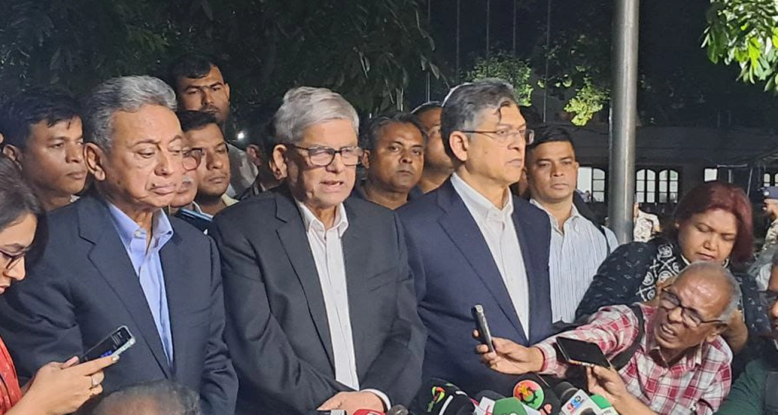 অন্তর্বর্তী সরকারকে কেয়ারটেকারের আদলে রূপ দিতে হবে: মির্জা ফখরুল