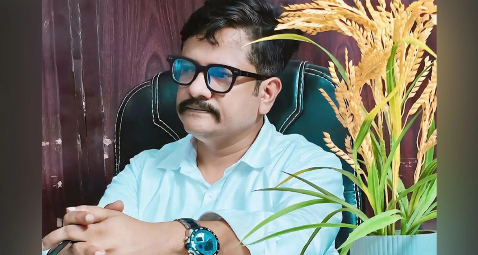 বিএনপির সাবেক মন্ত্রীর ছেলে যোগ দিলেন আ.লীগে, দিলেন হাসিনার দেশে ফেরার বার্তা