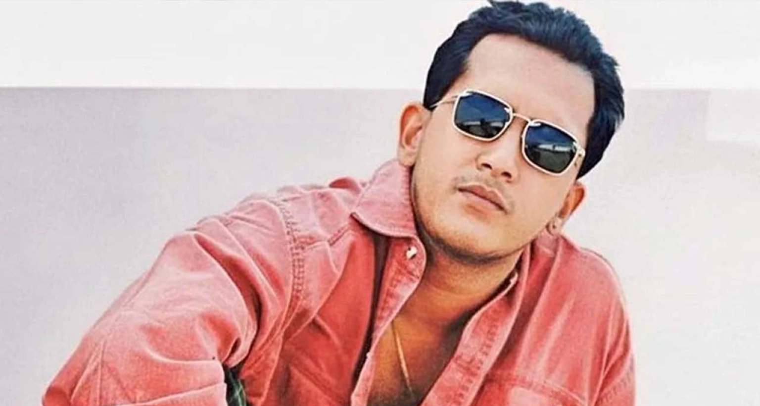 মৃত্যুর আগের দিন শুক্রবার যেভাবে কাটান সালমান শাহ  মৃত্যুর আগের দিন শুক্রবার যেভাবে কাটান সালমান শাহ