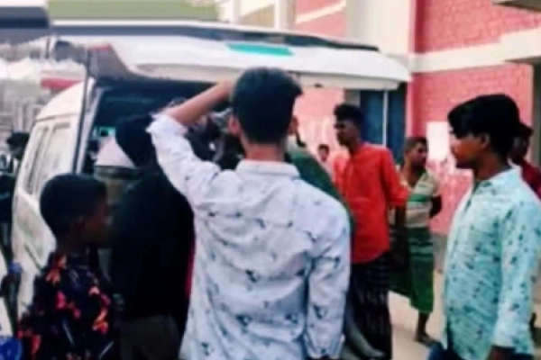 ২ বাহিনীর গোলাগুলিতে ২ জনের মৃত্যু  ২ বাহিনীর গোলাগুলিতে ২ জনের মৃত্যু