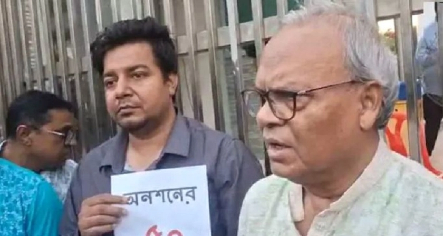 অনশনরত তারেক রহমানের পাশে দাঁড়ালেন রুহুল কবির রিজভী