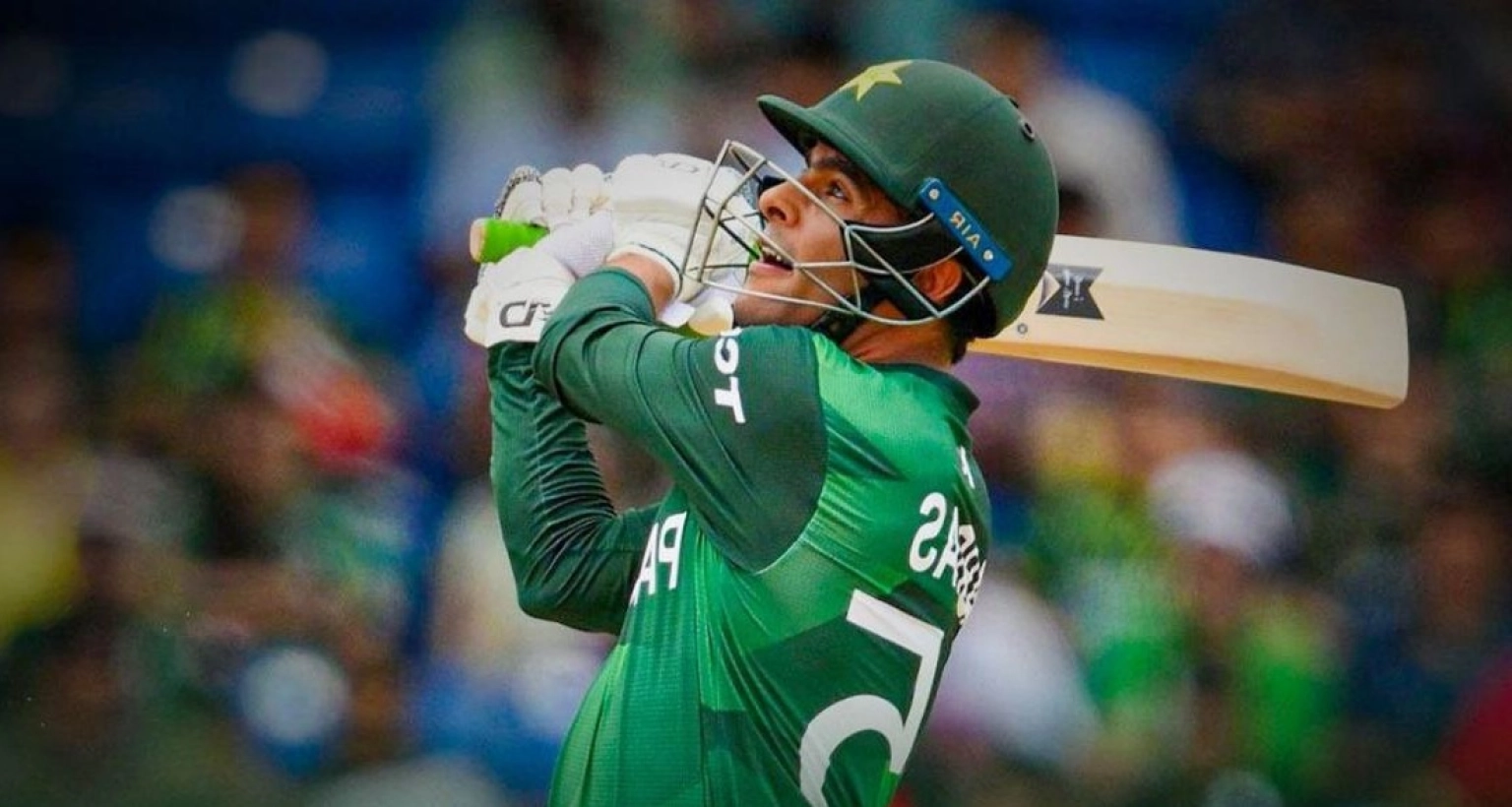  টানা ৬ বলে ছক্কা হাঁকিয়ে হাফসেঞ্চুরি, সহজ জয়