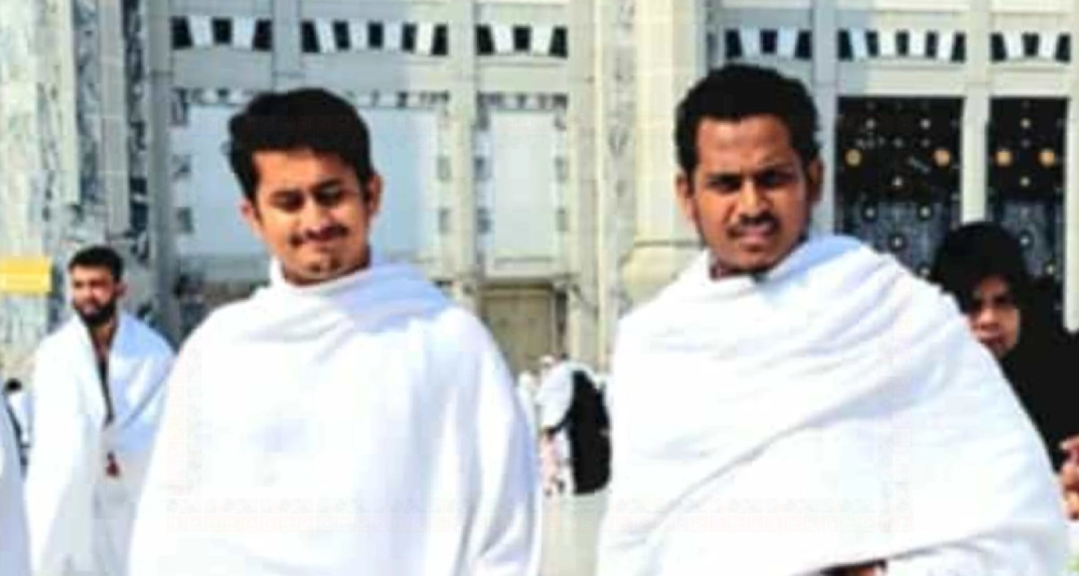 ওমরাহ পালনে সৌদি আরব গেলেন সারজিস আলম