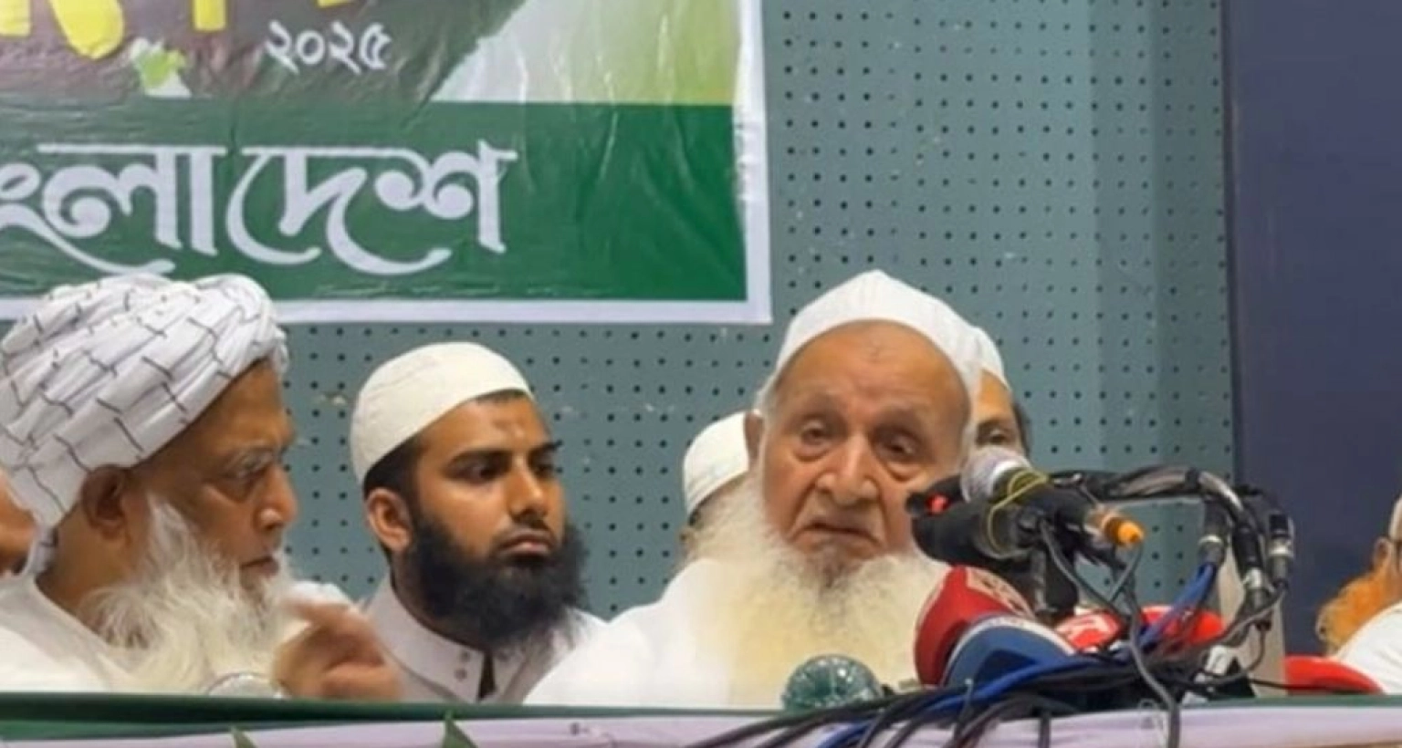 জামায়াতের ইসলাম আর আমাদের ইসলাম এক নয়: হেফাজত আমির