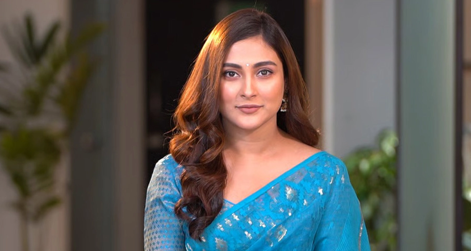 গ্রেফতারি পরোয়ানার ইস্যুতে যা বললেন অভিনেত্রী মেহজাবীন