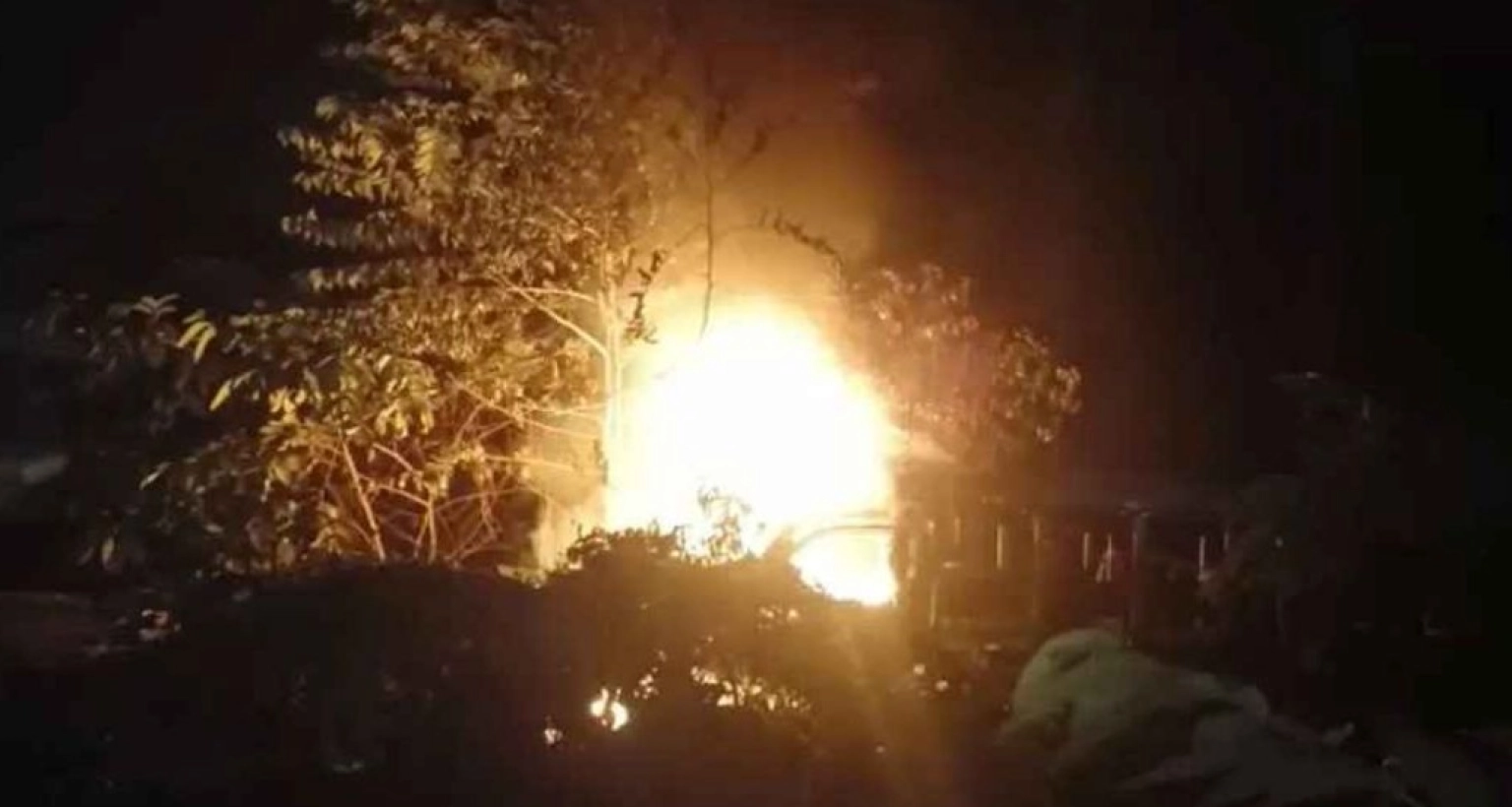 ঢাকার কেরানীগঞ্জে থানায় আগুন