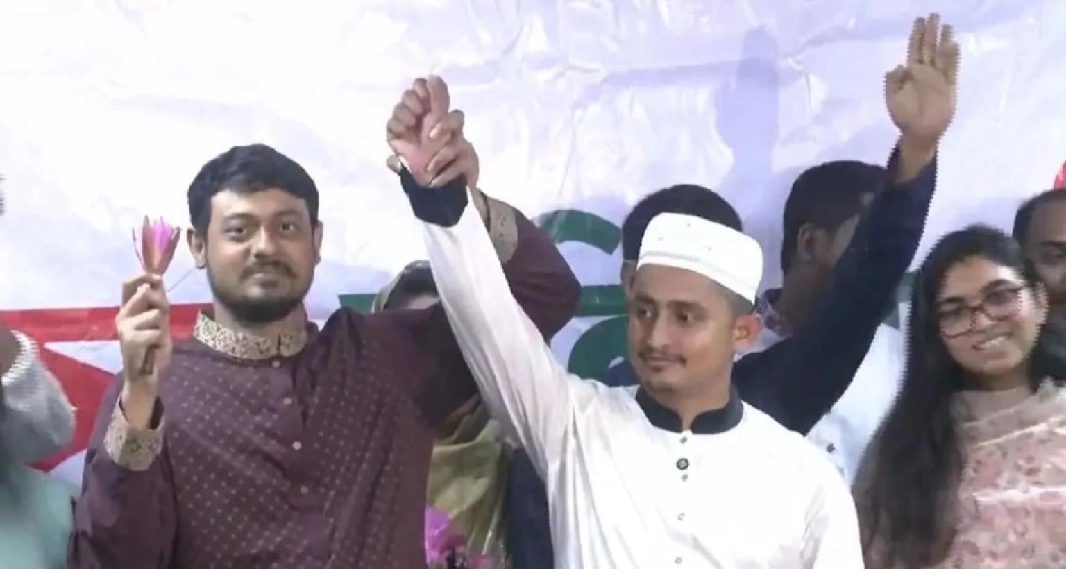 পঞ্চগড়-১ আসন থেকে থেকে মনোনয়নপত্র সংগ্রহ করেছেন সারজিস আলম