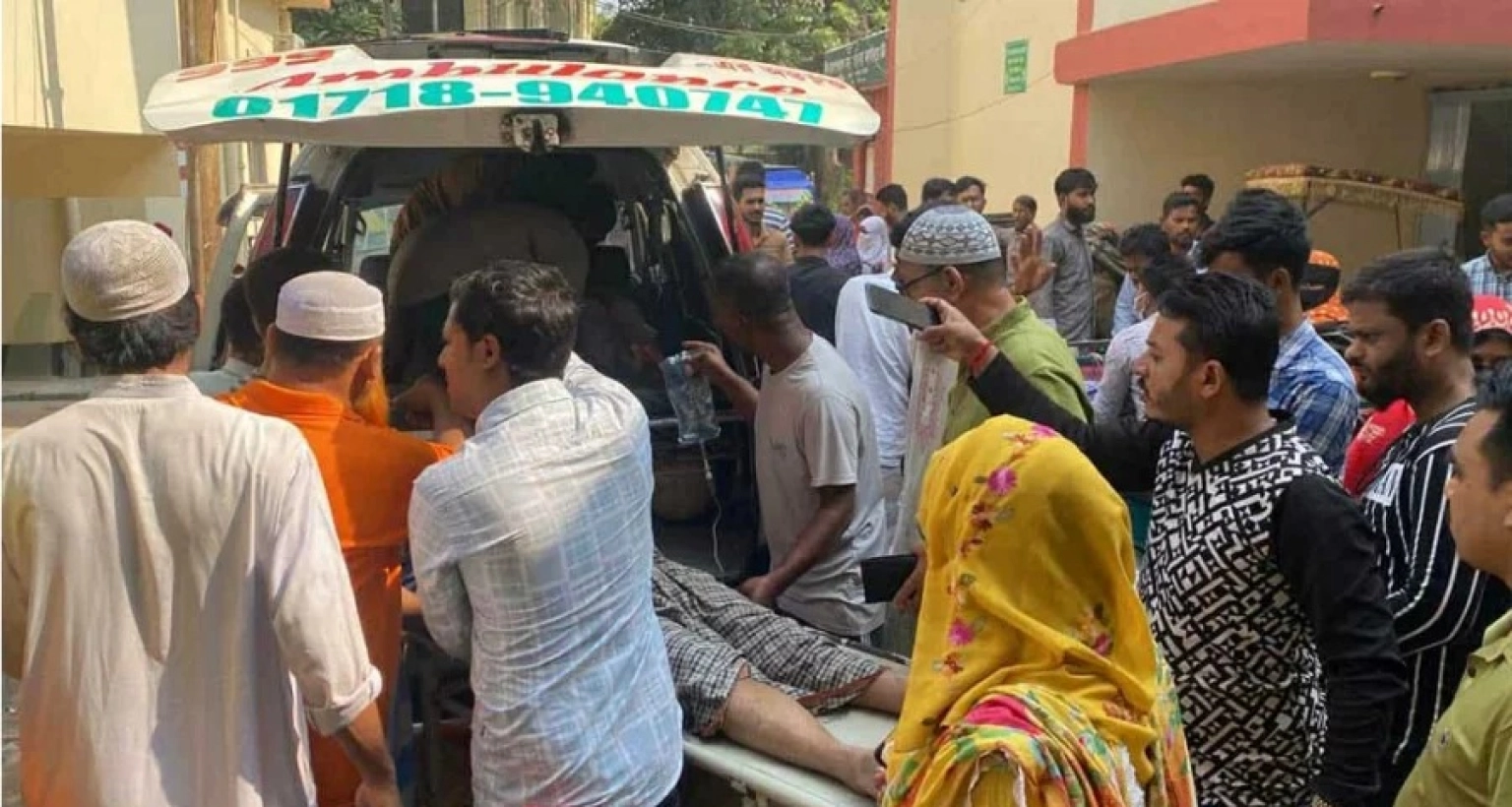 ভূমিকম্পে নিহত বেড়ে ১১, নরসিংদীতেই ৫ জন