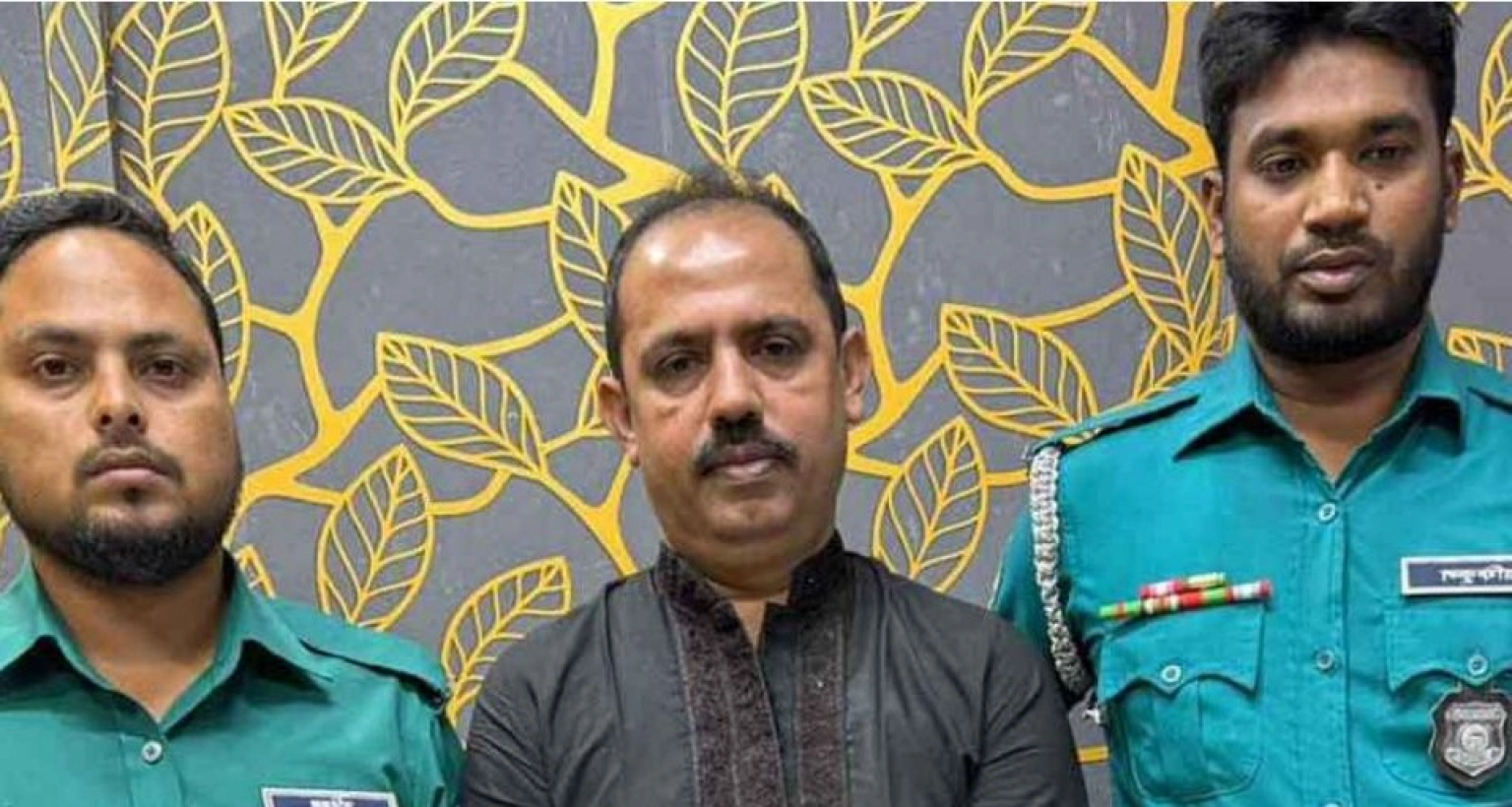 এবার গ্রেপ্তার শামীম ওসমানের ঘনিষ্ঠ সহযোগী মোশাররফ