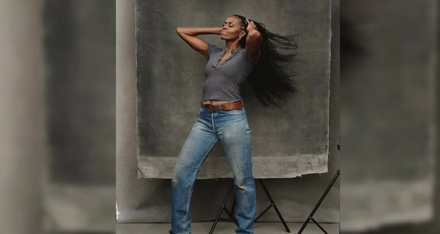 মিশেল ওবামার এই ছবি নিয়ে ‘তোলপাড়’, কিসের ইঙ্গিত দিলেন সাবেক ফার্স্ট লেডি