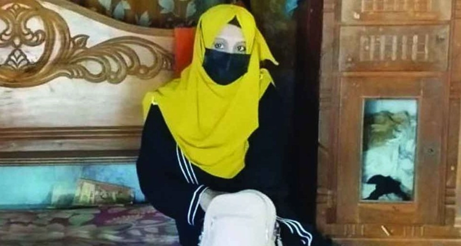 প্রেমে জড়িয়ে প্রথম স্বামীকে তালাক দিয়ে দ্বিতীয় বিয়ে, তারপর...