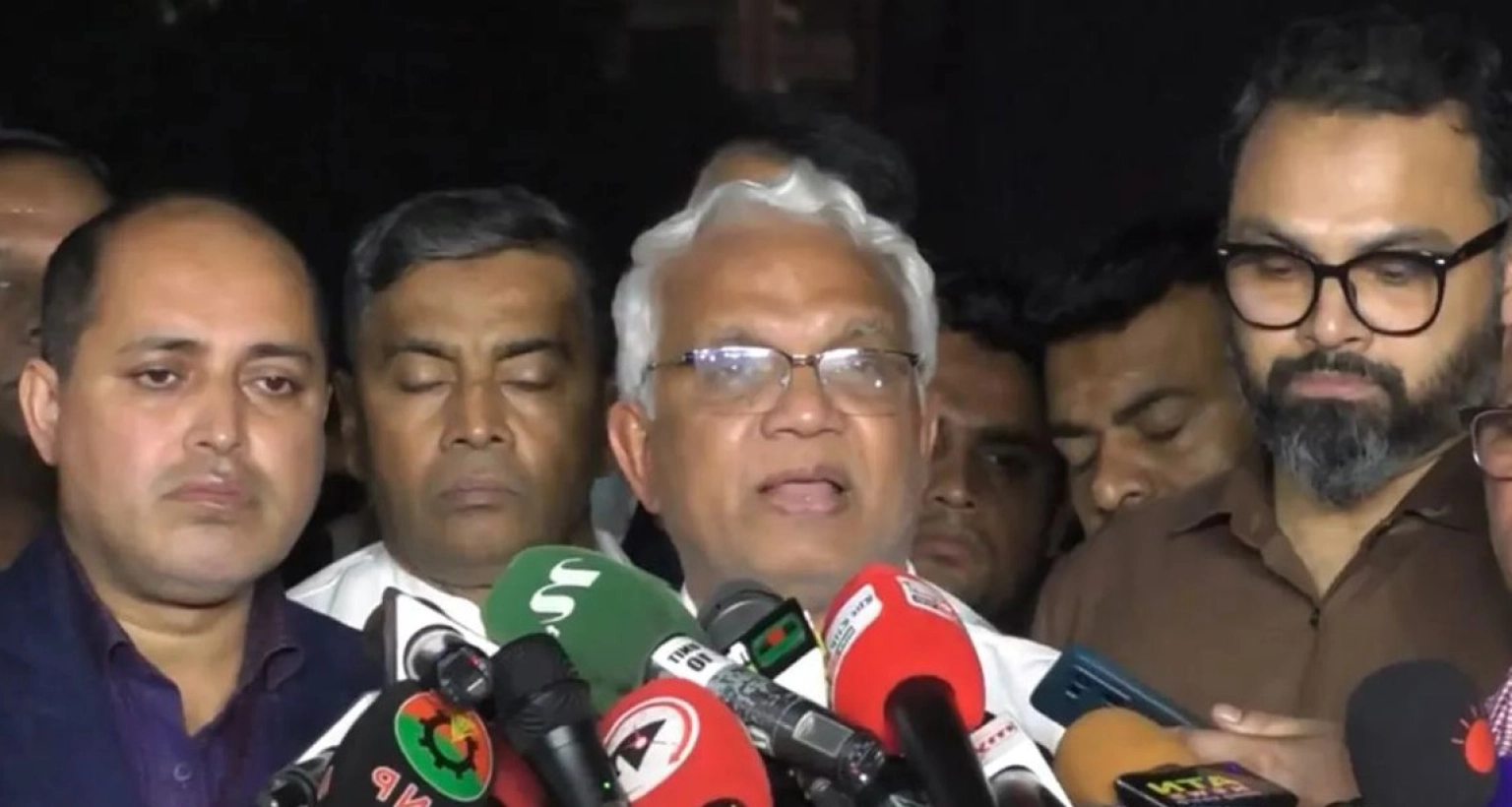 খালেদা জিয়ার সর্বশেষ অবস্থা জানালেন ডা. জাহিদ হোসেন