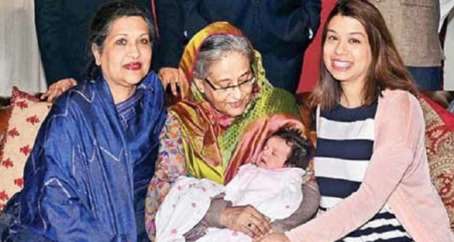 এবার আরেক নতুন বিপদের মুখে শেখ হাসিনার পরিবার