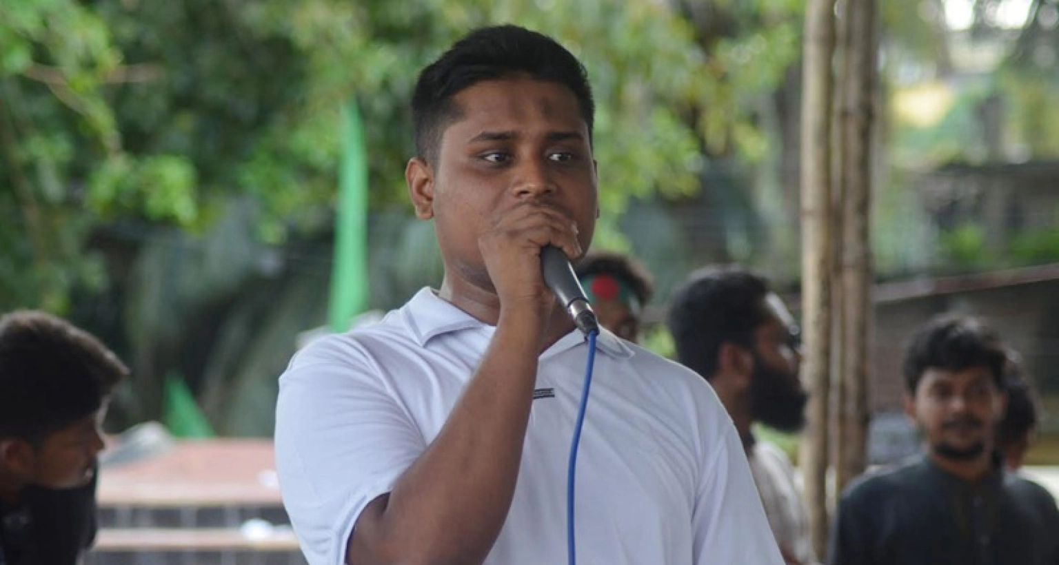 যাকে ইচ্ছা তাকে ভোট দেবেন, আমাকে দোয়া করবেন: হাসনাত আব্দুল্লাহ