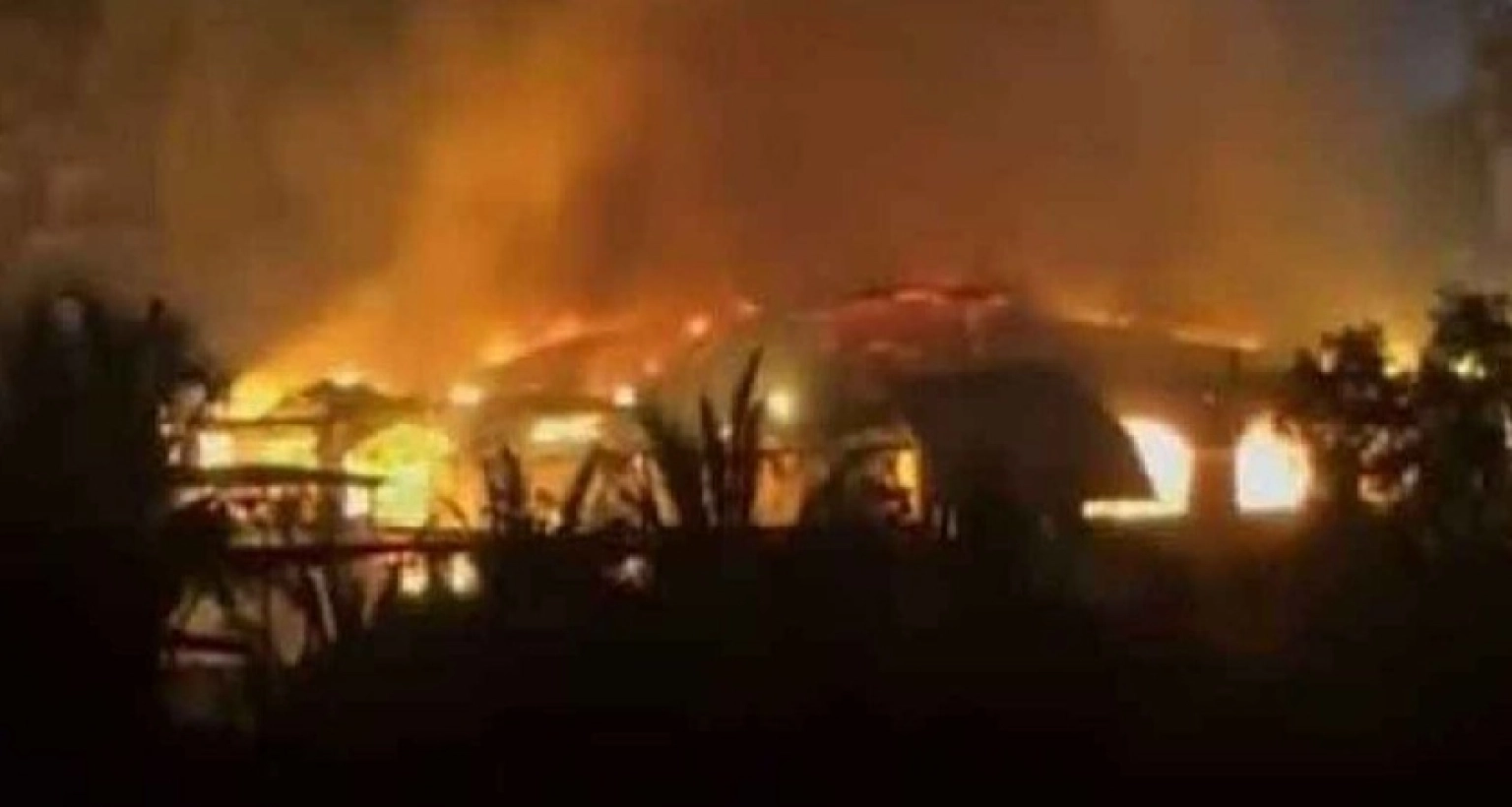 মধ্যরাতে গ্যাস সিলিন্ডার বিস্ফোরণ, ২৩ জনের মৃত্যু