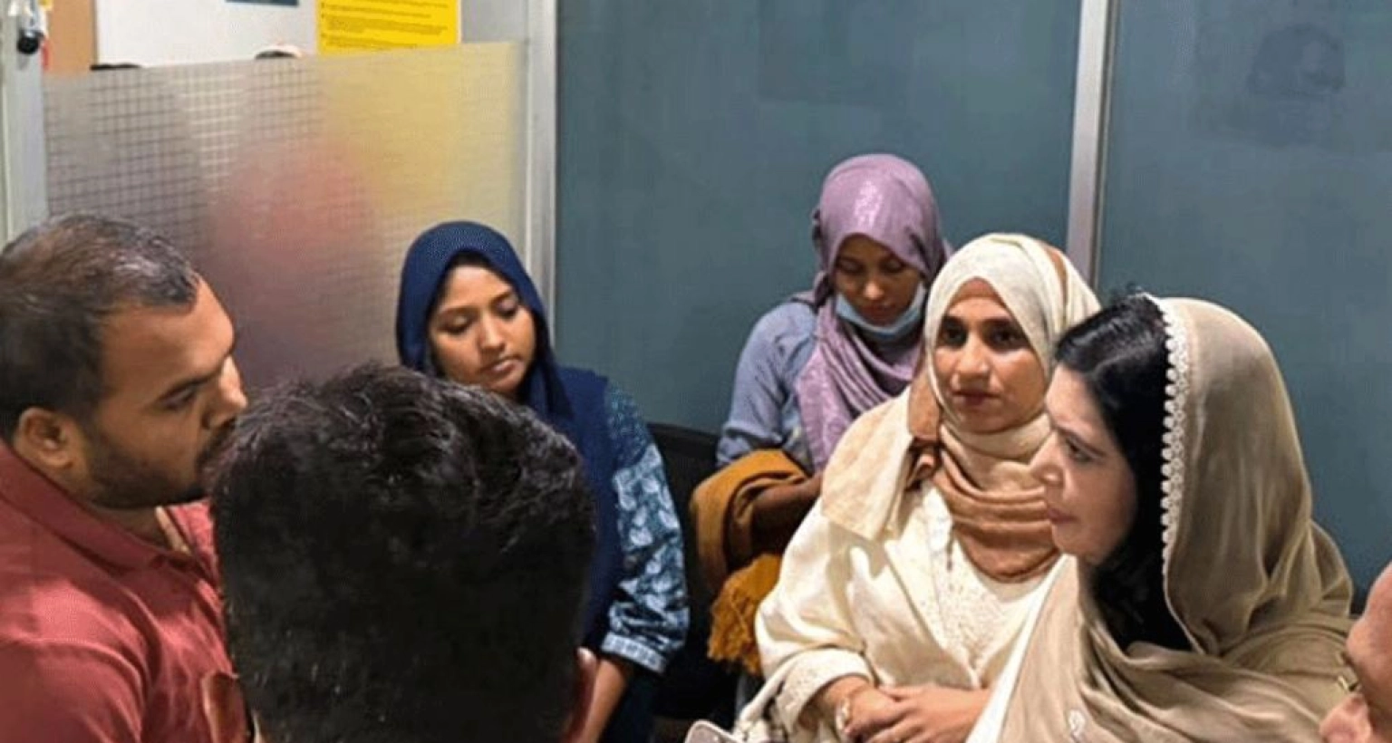 দেখা করে হাদির পরিবারের খোঁজখবর নিলেন ডা. জুবাইদা রহমান