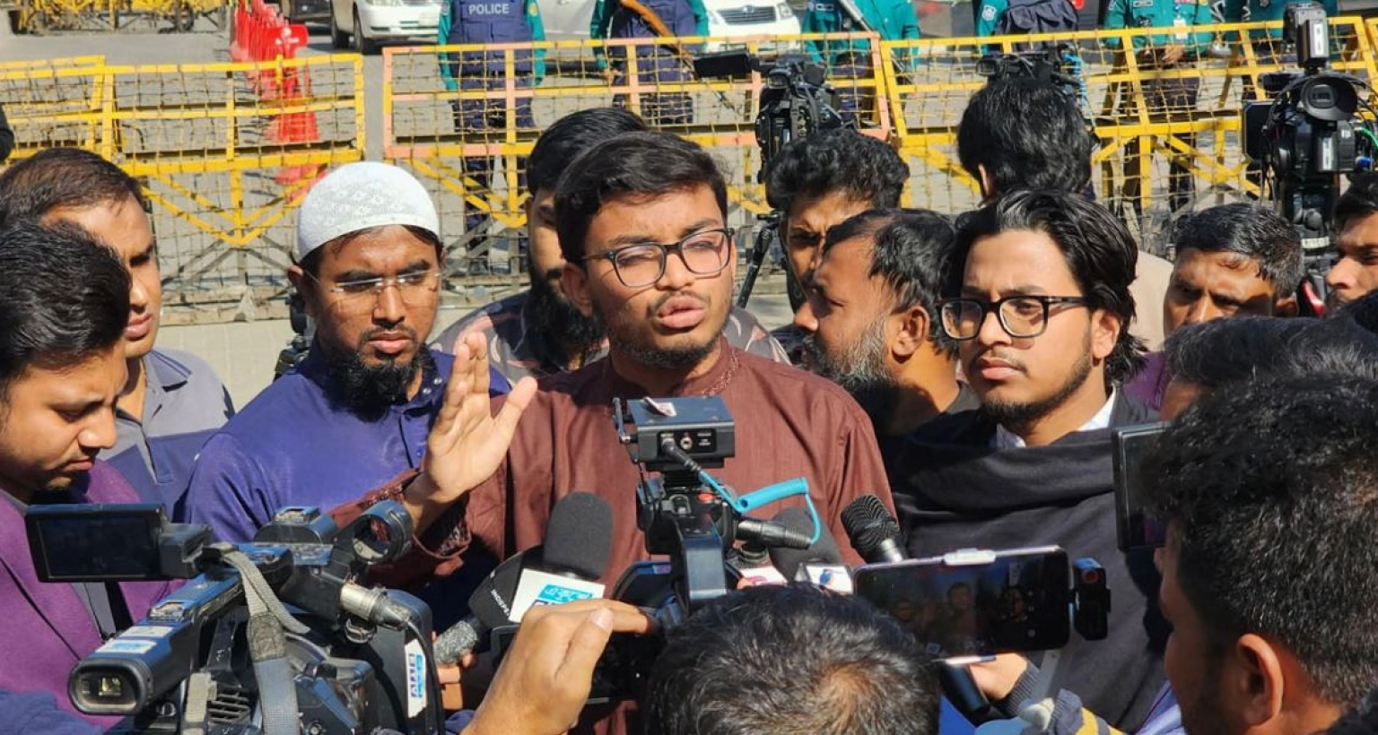 'নির্বাচনকে বানচাল করার জন্য ওসমান হাদির ওপর আক্রমণ'