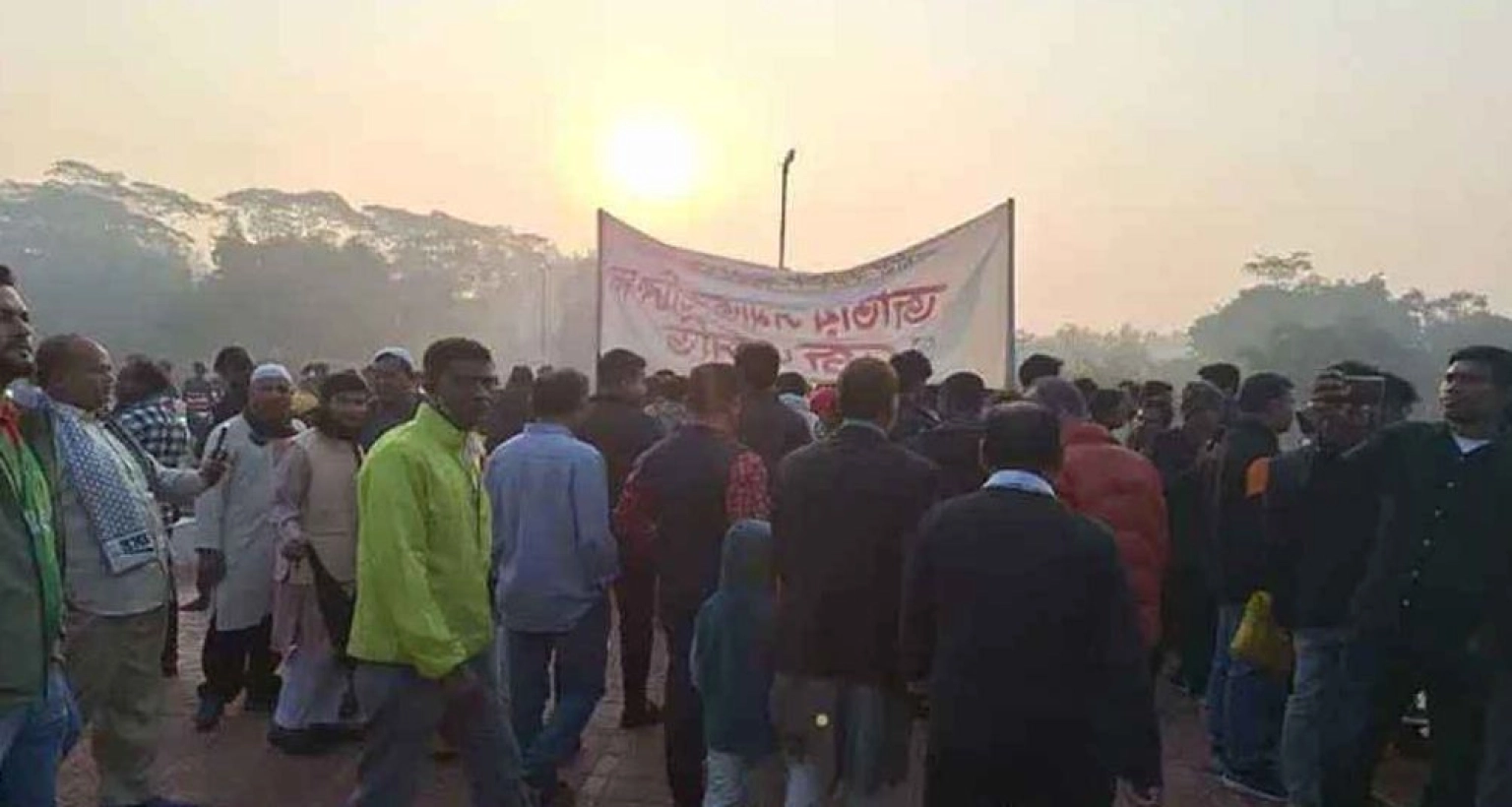 সর্বসাধারণের শ্রদ্ধার জন্য খুলে দেওয়া হলো জাতীয় স্মৃতিসৌধের ফটক