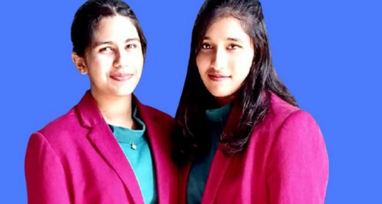 অসামান্য সাফল্যের স্বাক্ষর রাখলেন যমজ বোন