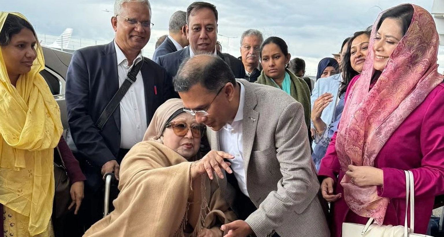 খবরটি ছড়িয়ে পড়তেই বিএনপিতে চলছে উৎসবের আমেজ