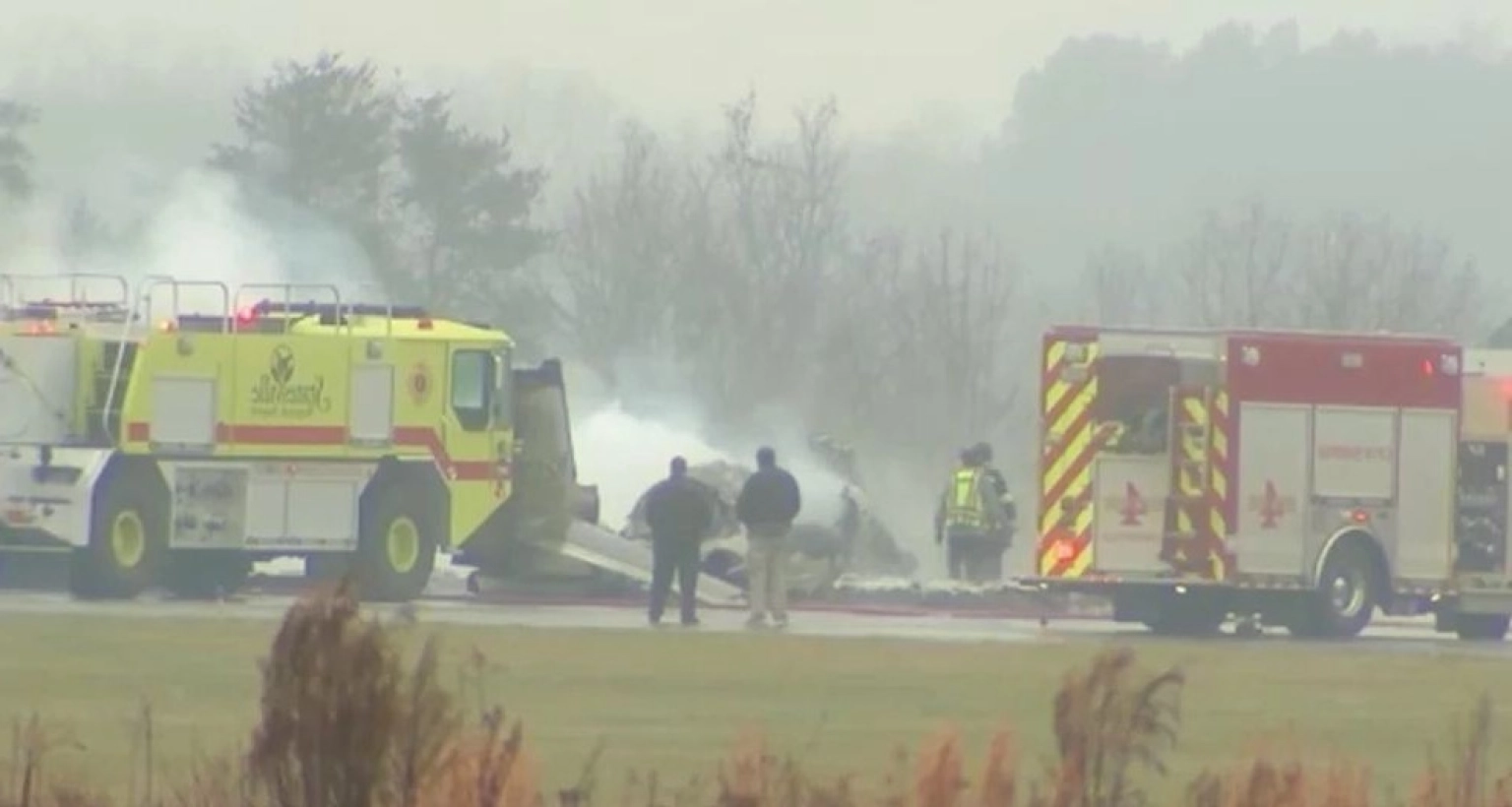 ব্রেকিং-নিউজ-বিমান-বিধ্বস্ত-ধরে-যায়-আগুন