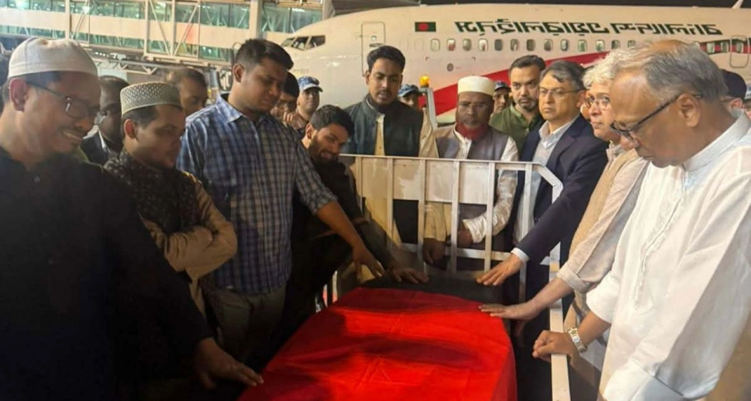 আগামীকাল দুপুর আড়াইটায় ওসমান হাদির নামাজে জানাজা 