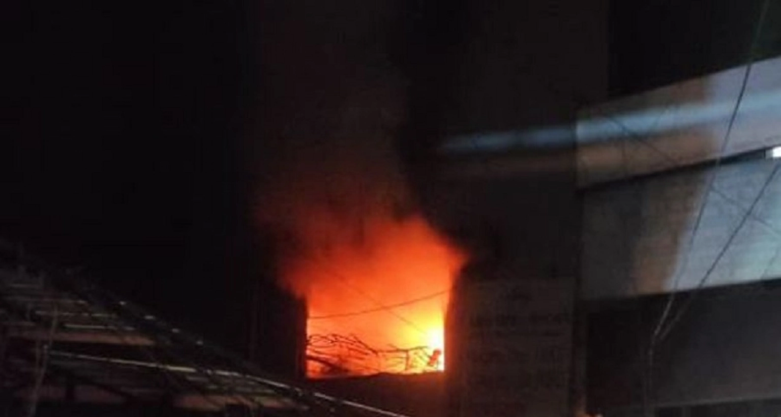 রাজধানীর উদীচী শিল্পীগোষ্ঠীর অফিসে আগুন!