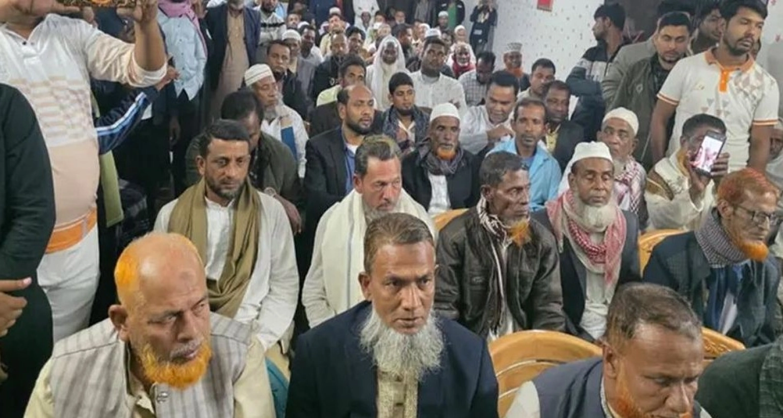 বিএনপিতে যোগ দিলেন আওয়ামী লীগের ২ শতাধিক নেতাকর্মী