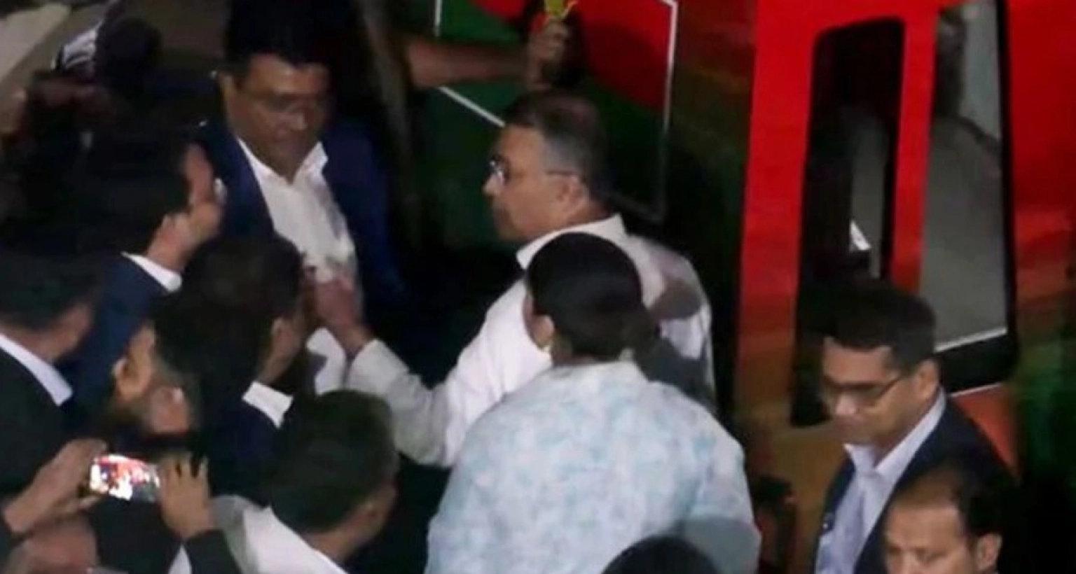 গুলশানের ১৯৬ নম্বর বাসায় তারেক রহমান