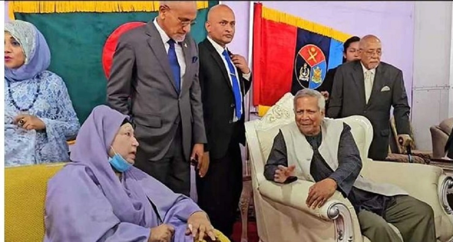 খালেদা জিয়ার মৃত্যুতে জাতি এক মহান অভিভাবককে হারাল: প্রধান উপদেষ্টা