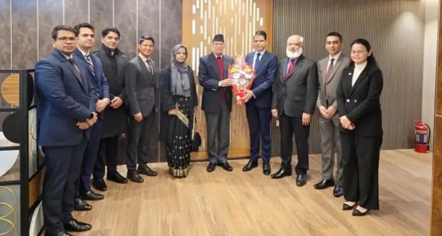 খালেদা জিয়ার প্রতি শেষ শ্রদ্ধা জানাতে ঢাকায় নেপালের পররাষ্ট্রমন্ত্রী