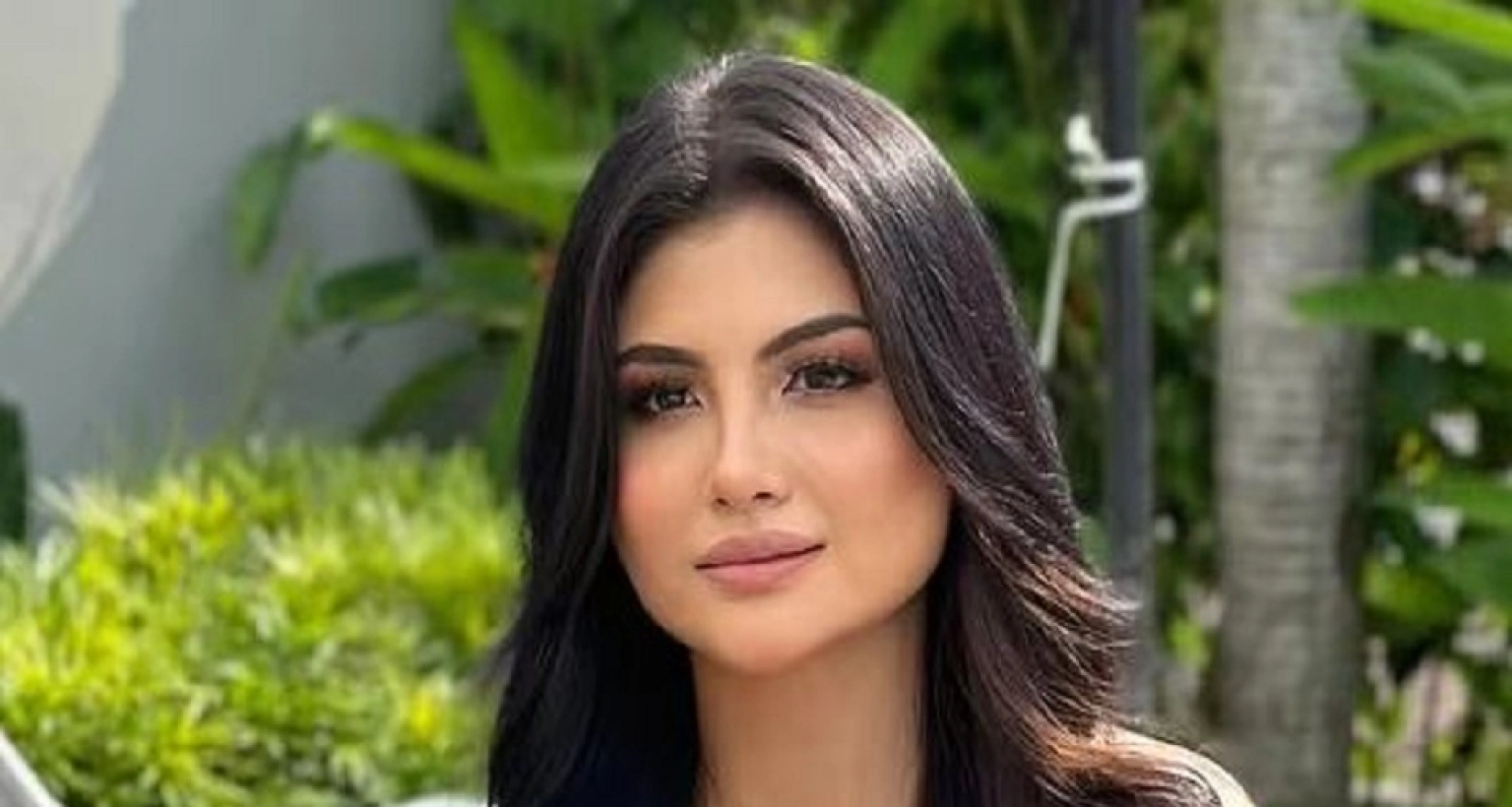 বিপুল সম্পদ ও টাকার বিনিময়ে অভিনেত্রীকে তৃতীয় স্ত্রী হওয়ার প্রস্তাব