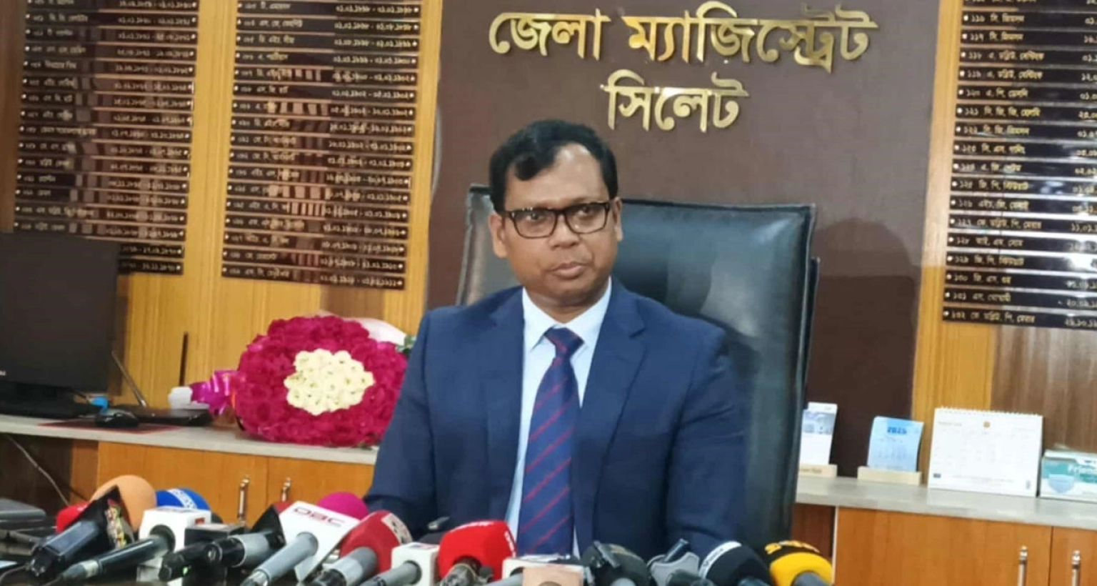 এক টাকা ঘুসের প্রমাণ দিতে পারলে চাকরি ছেড়ে দেব: ডিসি সারওয়ার