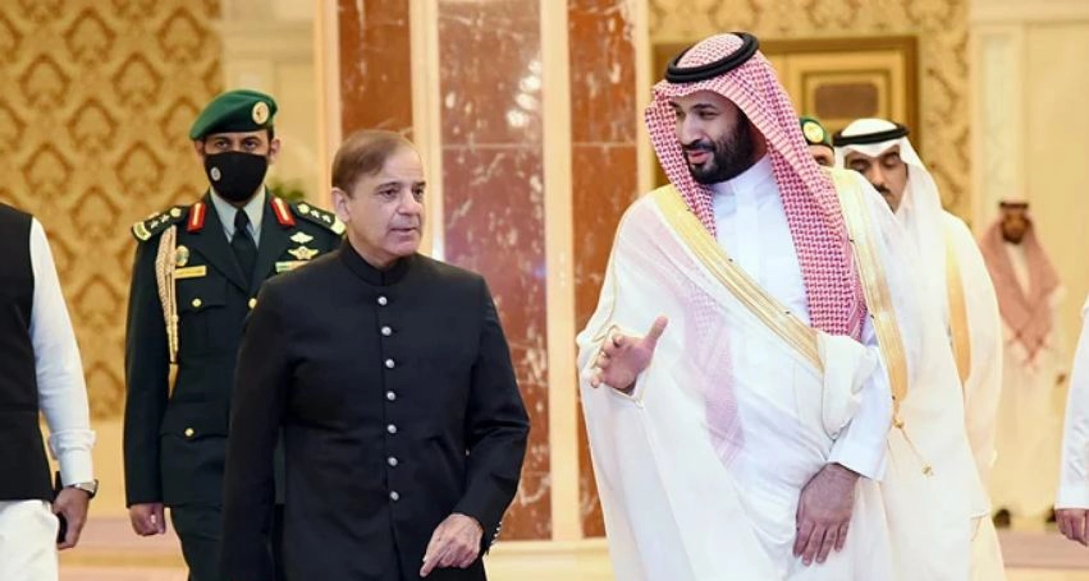 এবার-যে-দেশ-যোগ-দিতে-চায়-পাকিস্তান-সৌদি-প্রতিরক্ষা-চুক্তিতে