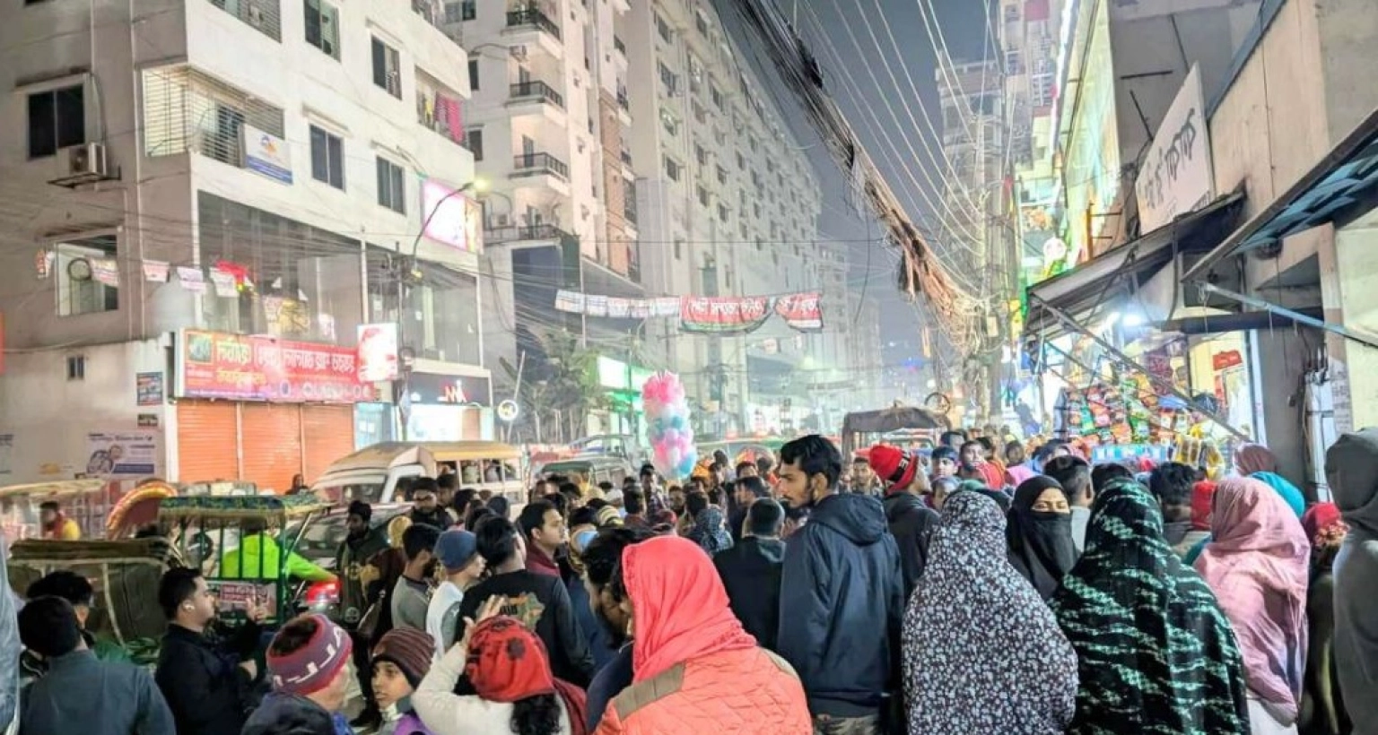 'হিজাব খুলে দেখি গলায় রশি প্যাঁচানো এবং গলা বঁটি দিয়ে কাটা'