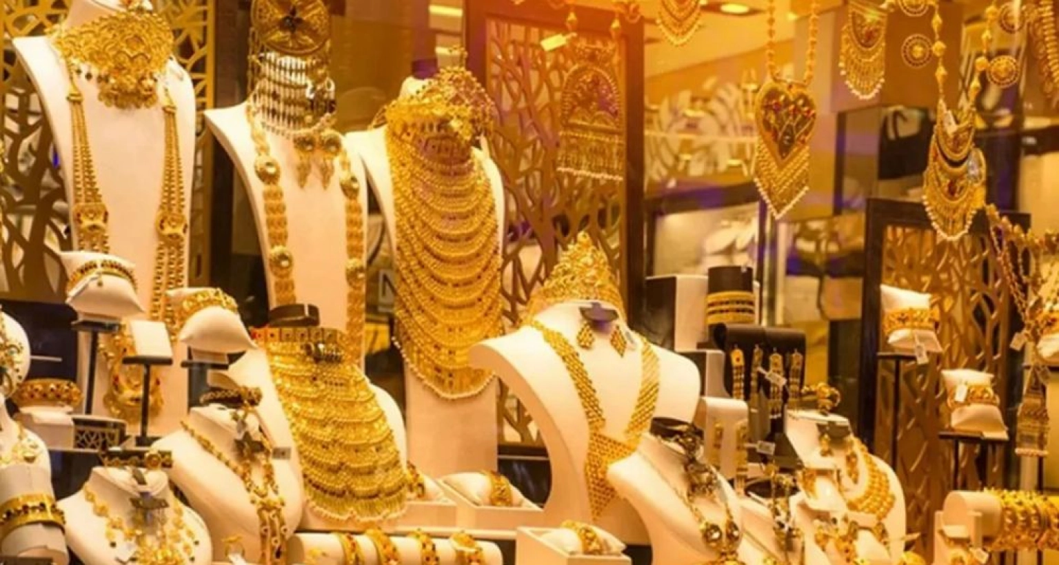 আজ হঠাৎ স্বর্ণের ভরি কত হলো জানেন?