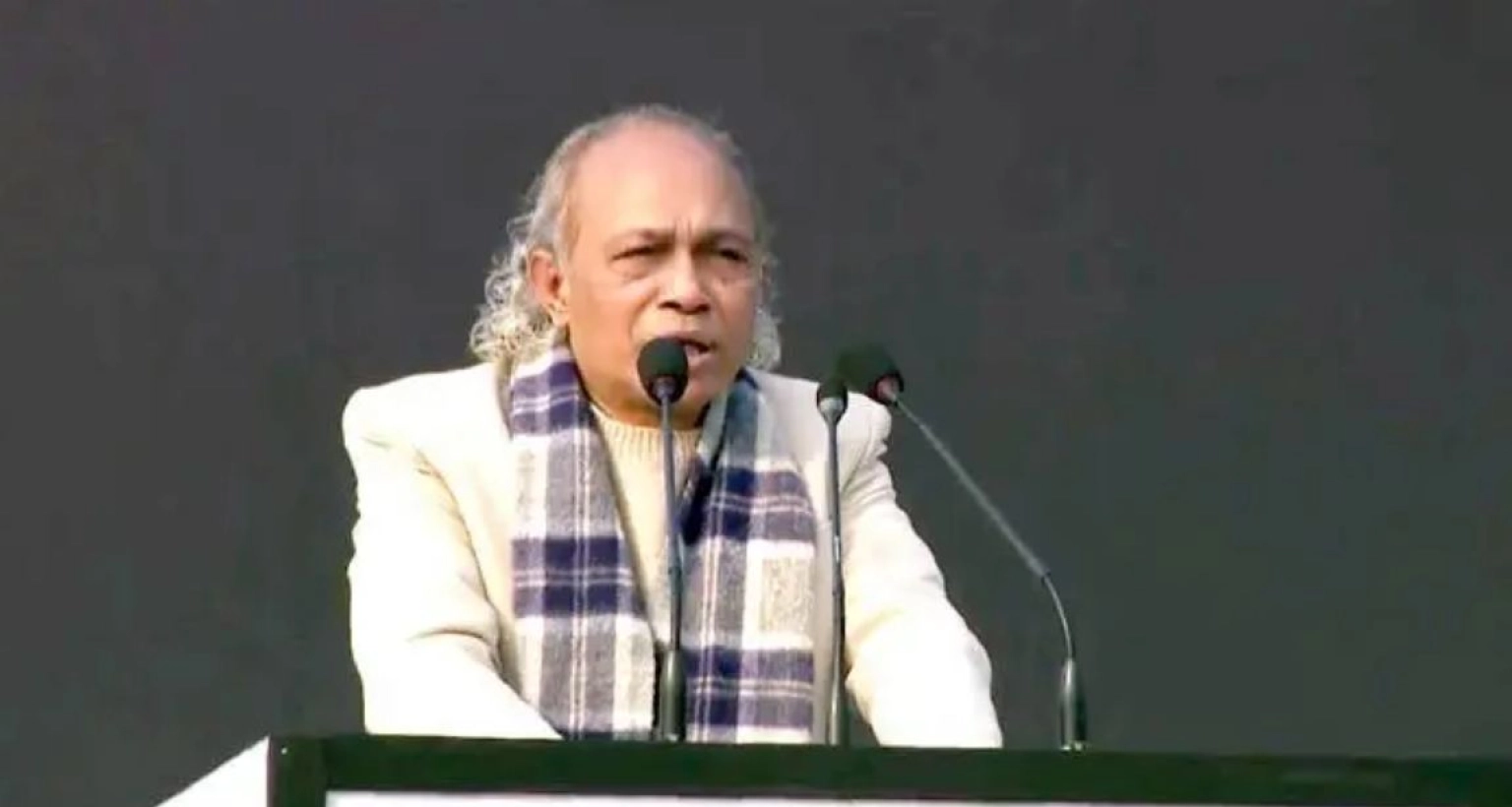 খালেদা জিয়া সত্যিকার অর্থেই মানুষ ও দেশের নেত্রী হয়ে উঠেছিলেন: নূরুল কবীর