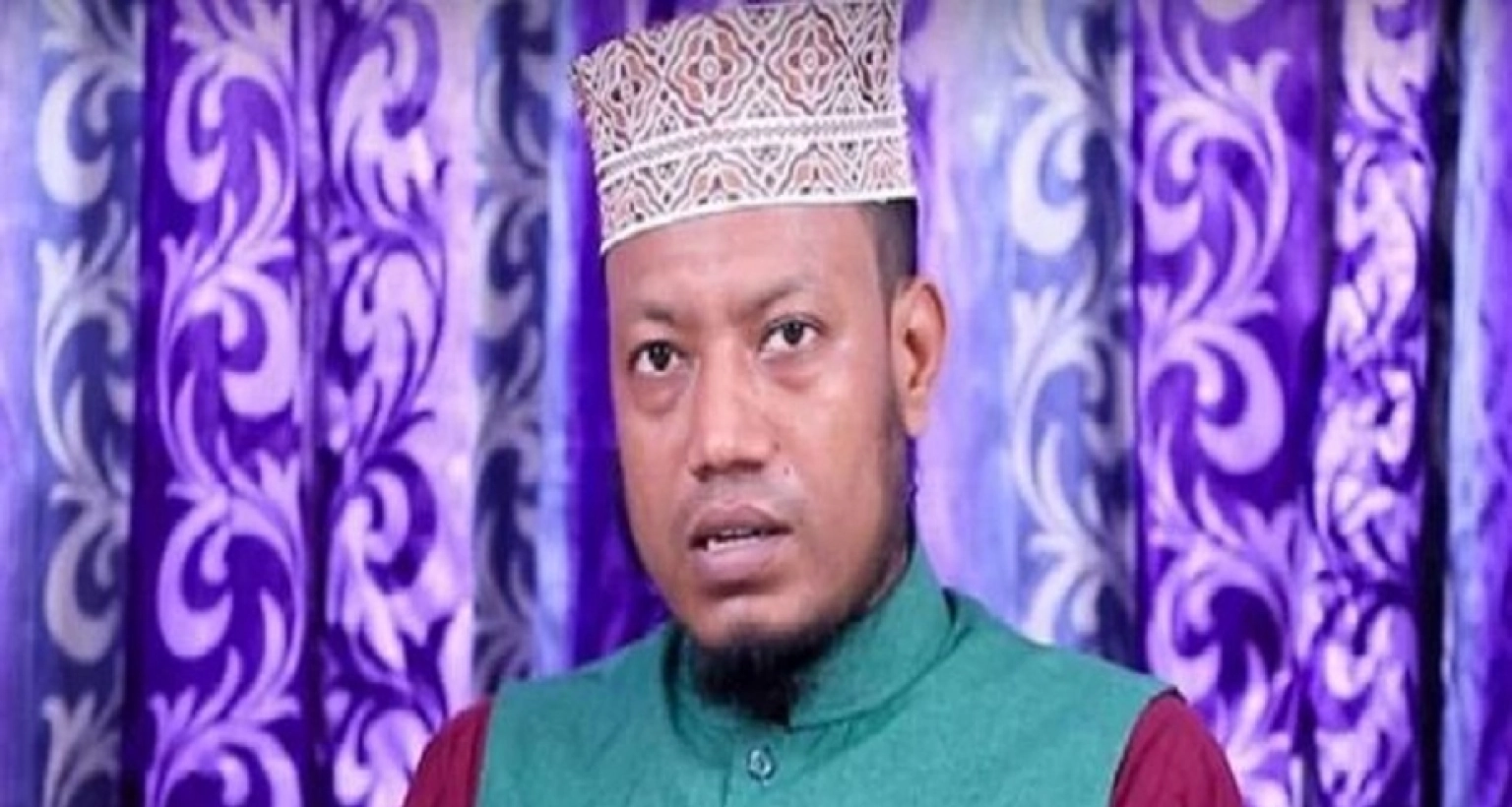 ফৌজদারি-মামলা-খেলেন-মুফতি-আমির-হামজা