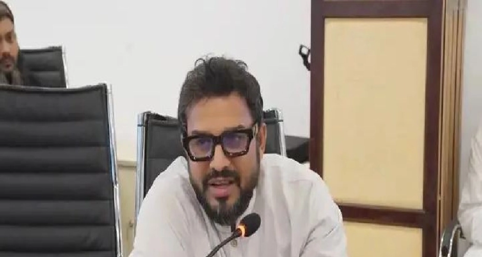 প্রত্যেক ভাড়াটিয়াকে ছাদের ও মূল গেটের চাবি দিতে বাড়ির মালিকদের নির্দেশ