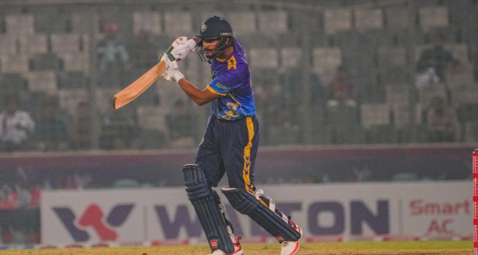 রাজশাহীকে হারিয়ে ফাইনালে চট্টগ্রাম