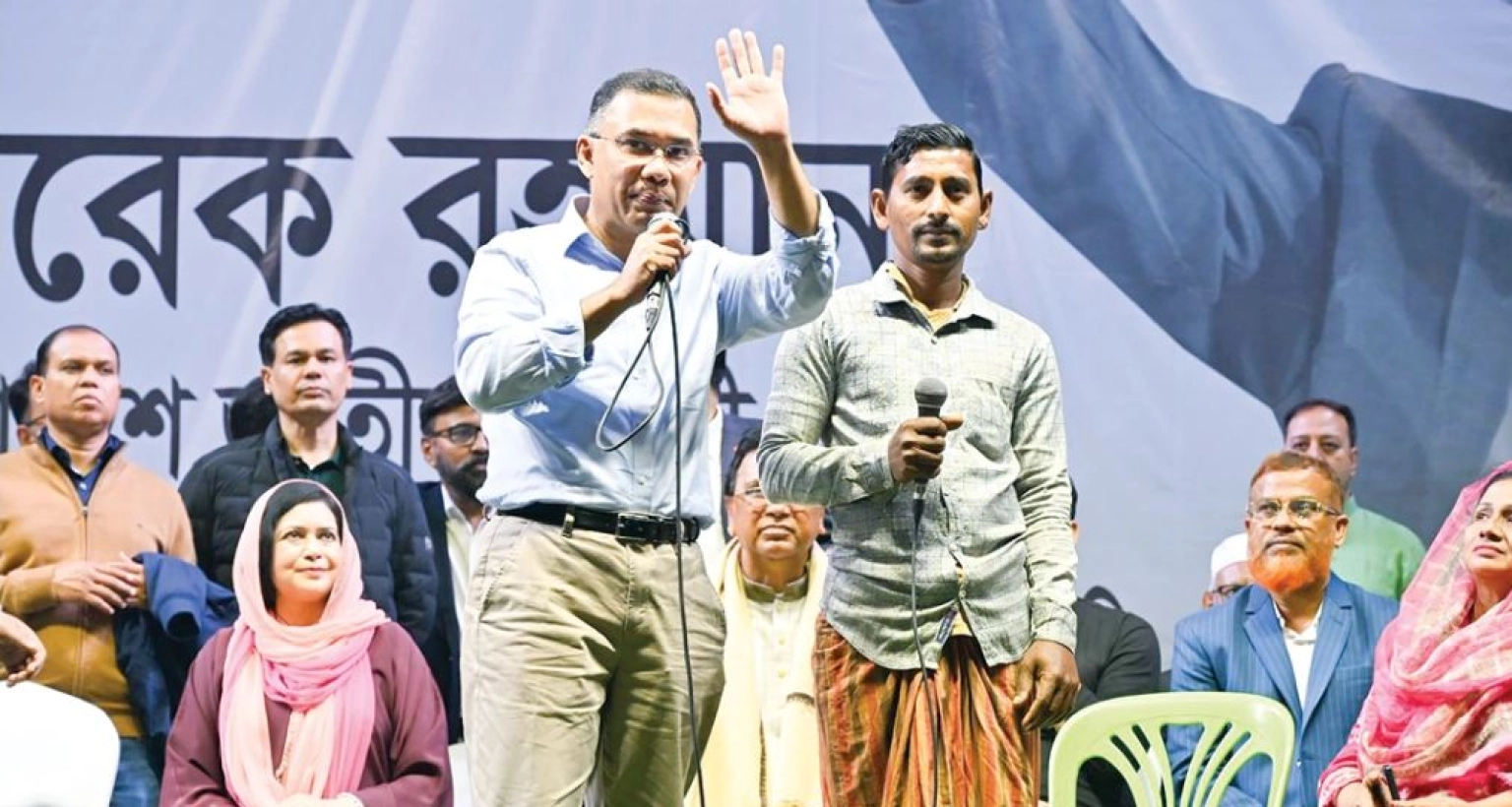 এক অনন্য নজির স্থাপন করে প্রশংসায় ভাসছেন তারেক রহমান