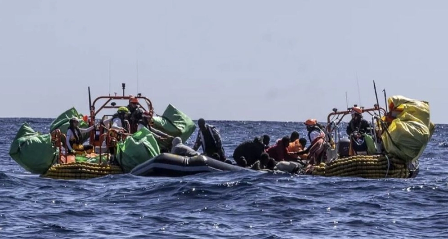 নৌকাডুবির ঘটনায় অন্তত ৫০ জনের মৃত্যু