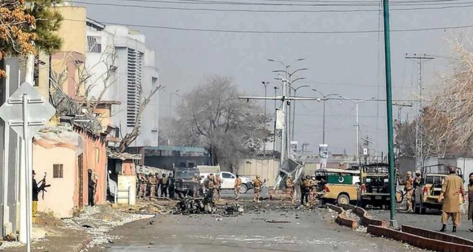 একযোগে পাকিস্তানের ১২ স্থানে হামলা, ৪৭ জনের মৃত্যু
