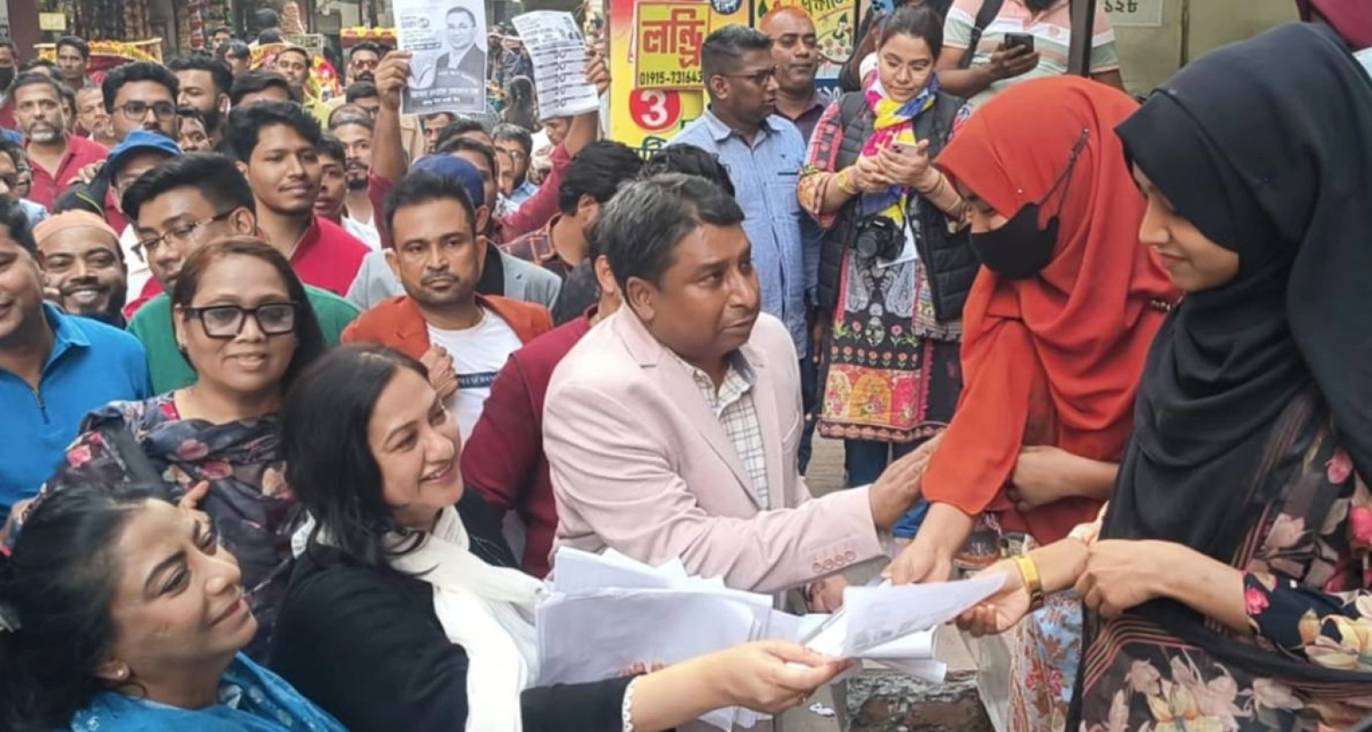 তারেক-রহমানের-পক্ষে-নির্বাচনী-প্রচারণায়-এবার-কোকোর-স্ত্রী-সিঁথি