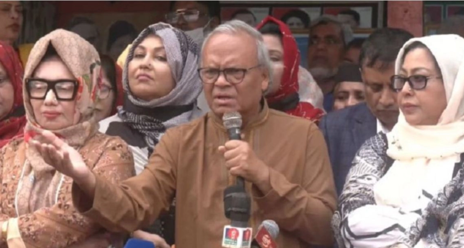 জান্নাতের কার্ড শেষ হয়ে গেছে? যে কারণে নারীদের ধরলেন! : রিজভী